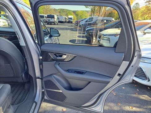 Used 2022 Audi Q7 3.0T Premium Plus image 14