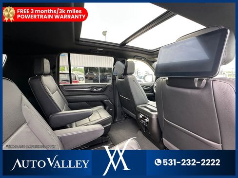 Used 2024 GMC Yukon XL Denali w/ Advanced Technology Package AWD/4WD image 30
