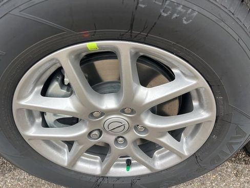 New 2026 Chrysler Pacifica Select image 9