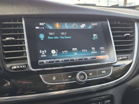 Used 2020 Buick Encore Preferred FWD image 20