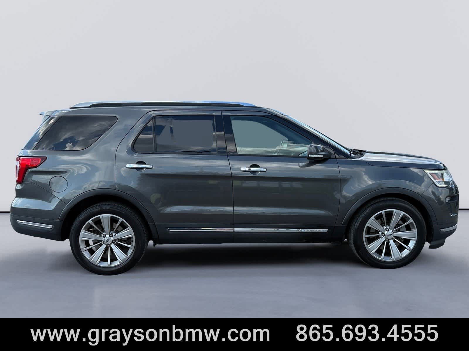 Used 2018 Ford Explorer Limited FWD image 2