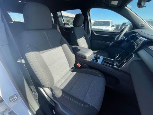 New 2026 GMC Acadia Elevation image 27