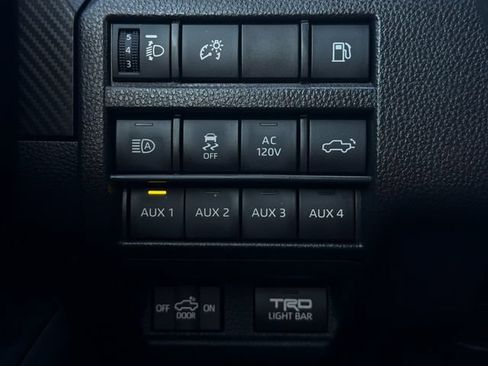 Used 2025 Toyota Tacoma TRD Pro AWD/4WD image 28