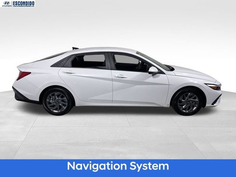 Certified 2024 Hyundai Elantra SEL FWD image 6