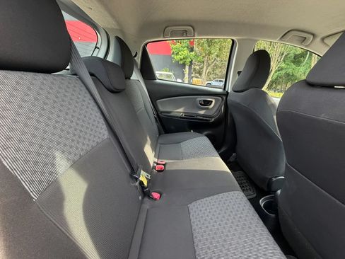 Used 2016 Toyota Yaris L FWD image 19