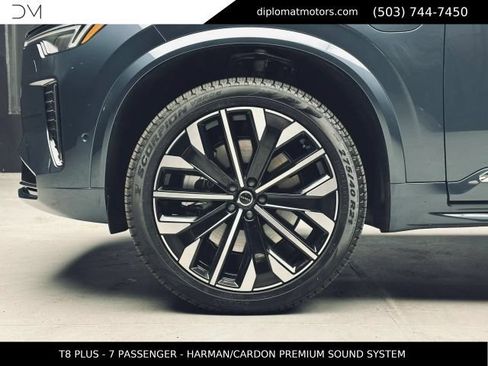 Used 2026 Volvo XC90 T8 Plus w/ Protection Package Premier AWD/4WD image 43