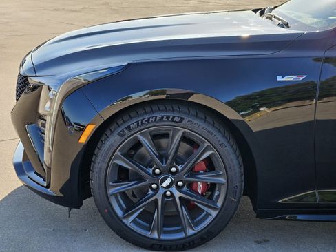 New 2026 Cadillac CT5 V w/ Technology Package RWD image 6