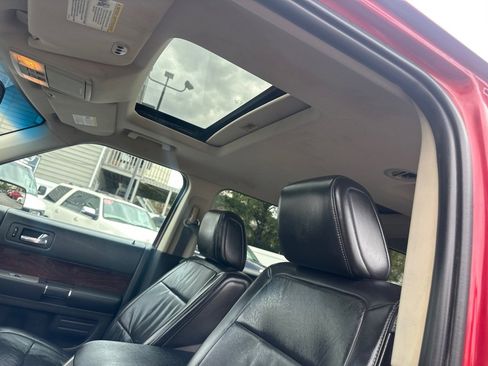Used 2009 Ford Flex SEL image 6