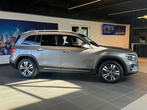 New 2026 Mercedes-Benz GLB 250 4MATIC image 8