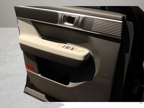 New 2026 Hyundai Santa Fe SE image 16