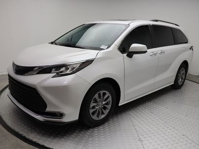 Certified 2023 Toyota Sienna XLE