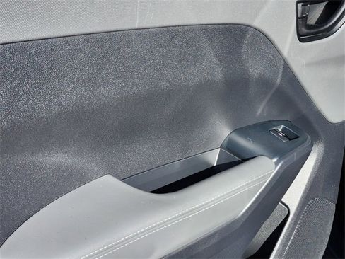 Used 2024 Subaru Crosstrek 2.0i Premium image 15