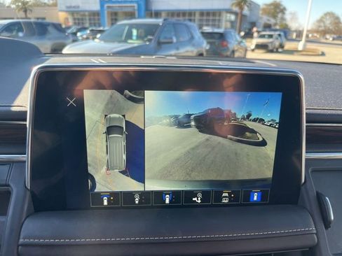 Used 2023 Chevrolet Tahoe Premier w/ Premium Package 2 AWD/4WD image 26
