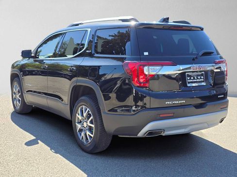 Used 2022 GMC Acadia SLT w/ Technology Package AWD/4WD image 5