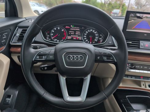 Used 2021 Audi Q5 Premium image 14
