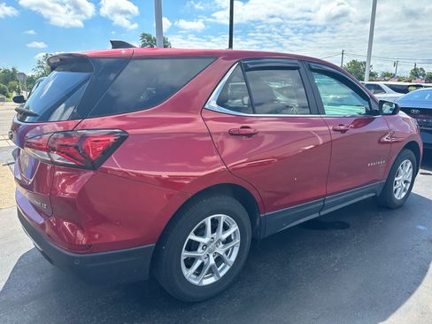 Used 2024 Chevrolet Equinox LT w/ LPO, Floor Liner Package AWD/4WD image 8