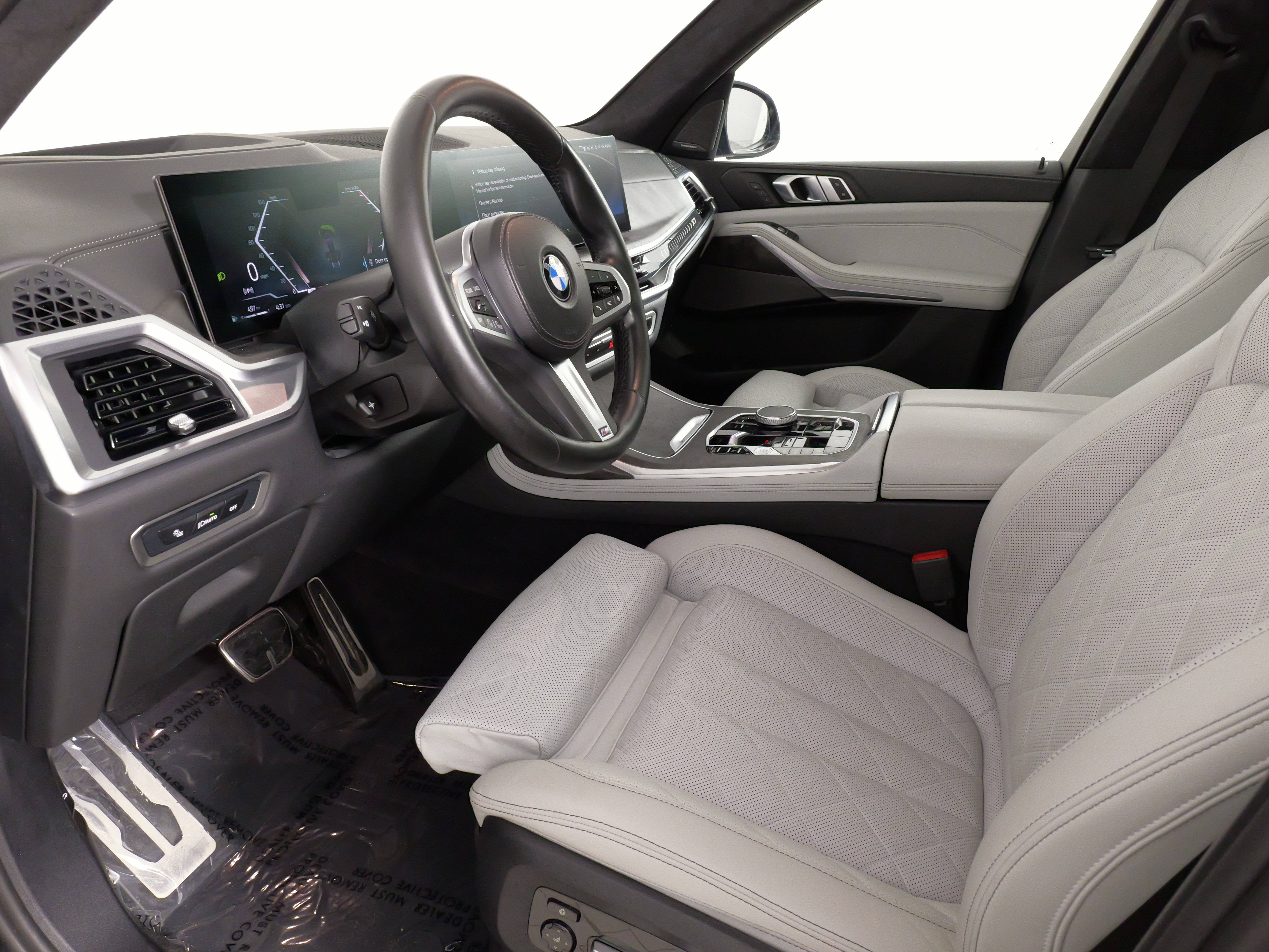 Used 2024 BMW X7 xDrive40i w/ M Sport Package AWD/4WD image 29