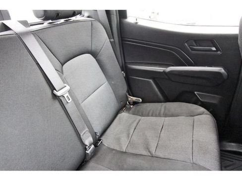 Used 2025 Chevrolet Colorado W/T RWD image 10