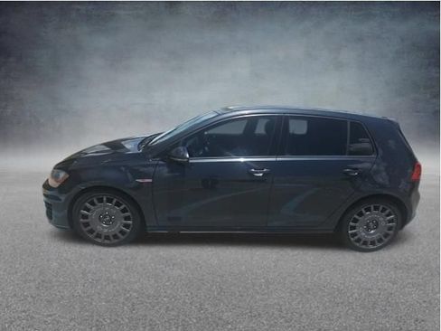 Used 2017 Volkswagen GTI SE FWD image 3