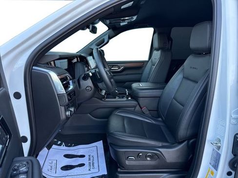 Used 2025 GMC Yukon Denali image 10