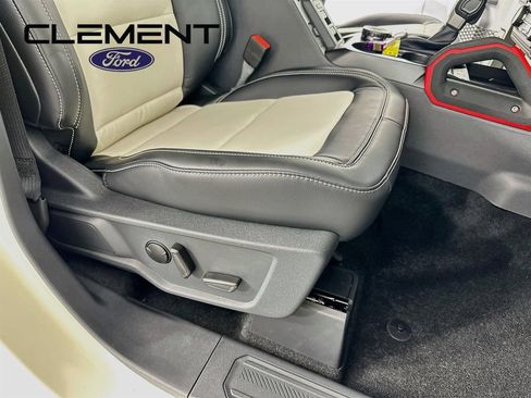New 2026 Ford Bronco Outer Banks w/ Sasquatch Package AWD/4WD image 30