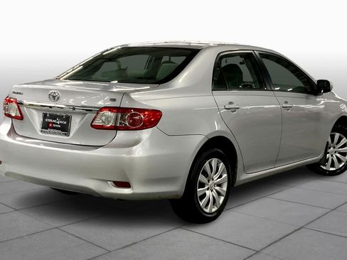 Used 2012 Toyota Corolla LE FWD image 12