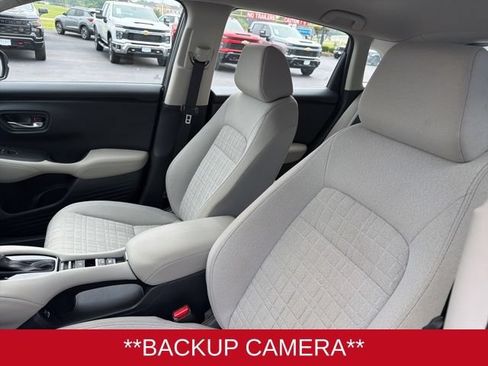 Used 2023 Honda HR-V LX image 9