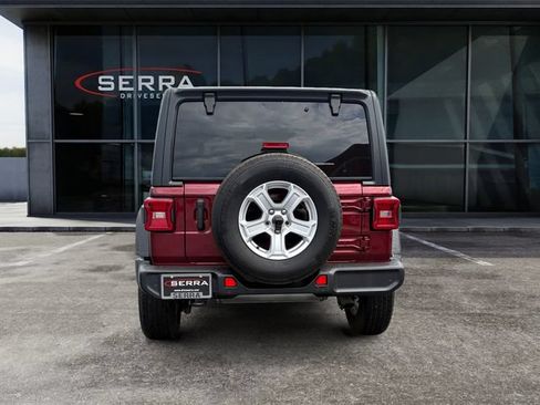 Used 2022 Jeep Wrangler Unlimited Sport AWD/4WD image 4