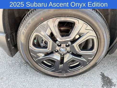 Used 2025 Subaru Ascent Onyx Edition w/ Onyx Package AWD/4WD image 18