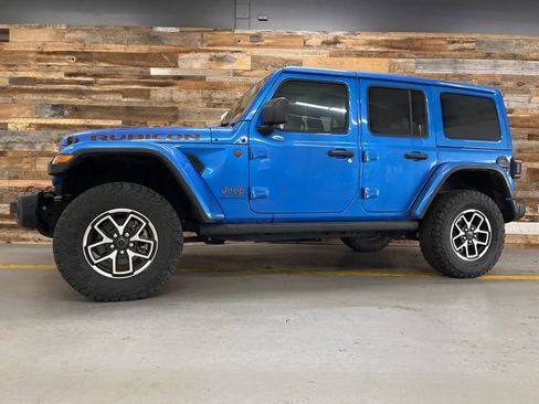 Used 2025 Jeep Wrangler Unlimited Rubicon image 15
