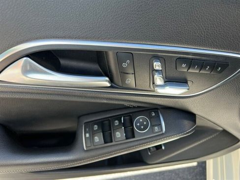 Used 2018 Mercedes-Benz CLA 250 4MATIC image 23