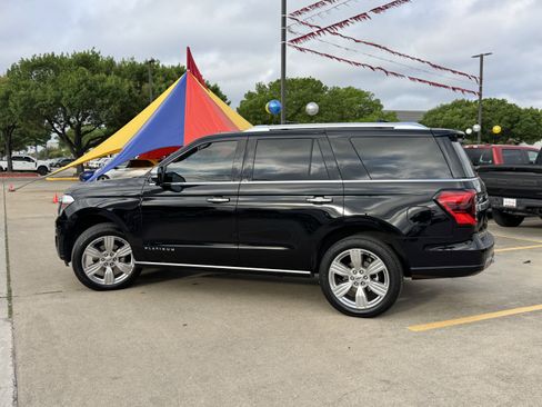 Used 2023 Ford Expedition Platinum image 12
