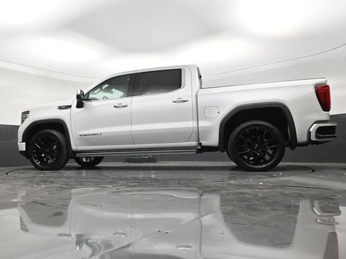 Used 2023 GMC Sierra 1500 Denali w/ Denali Carbonpro Edition AWD/4WD image 21