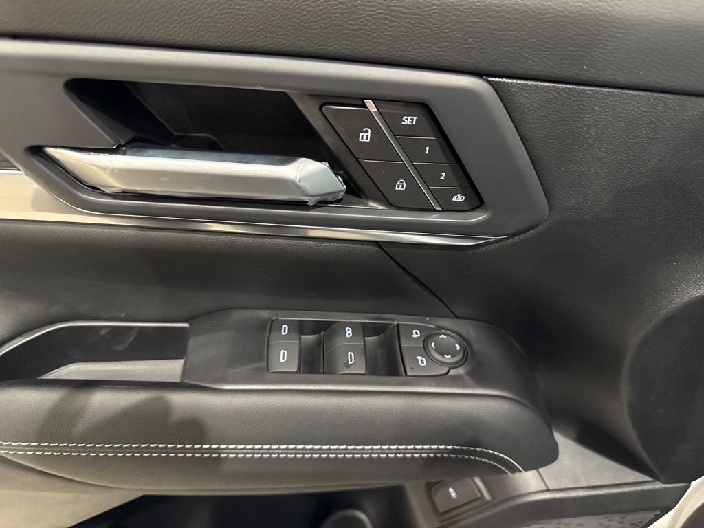 New 2027 GMC Terrain Elevation w/ Elevation Premium Package AWD/4WD image 23