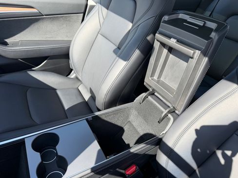 Used 2023 Tesla Model 3 Standard Range image 31