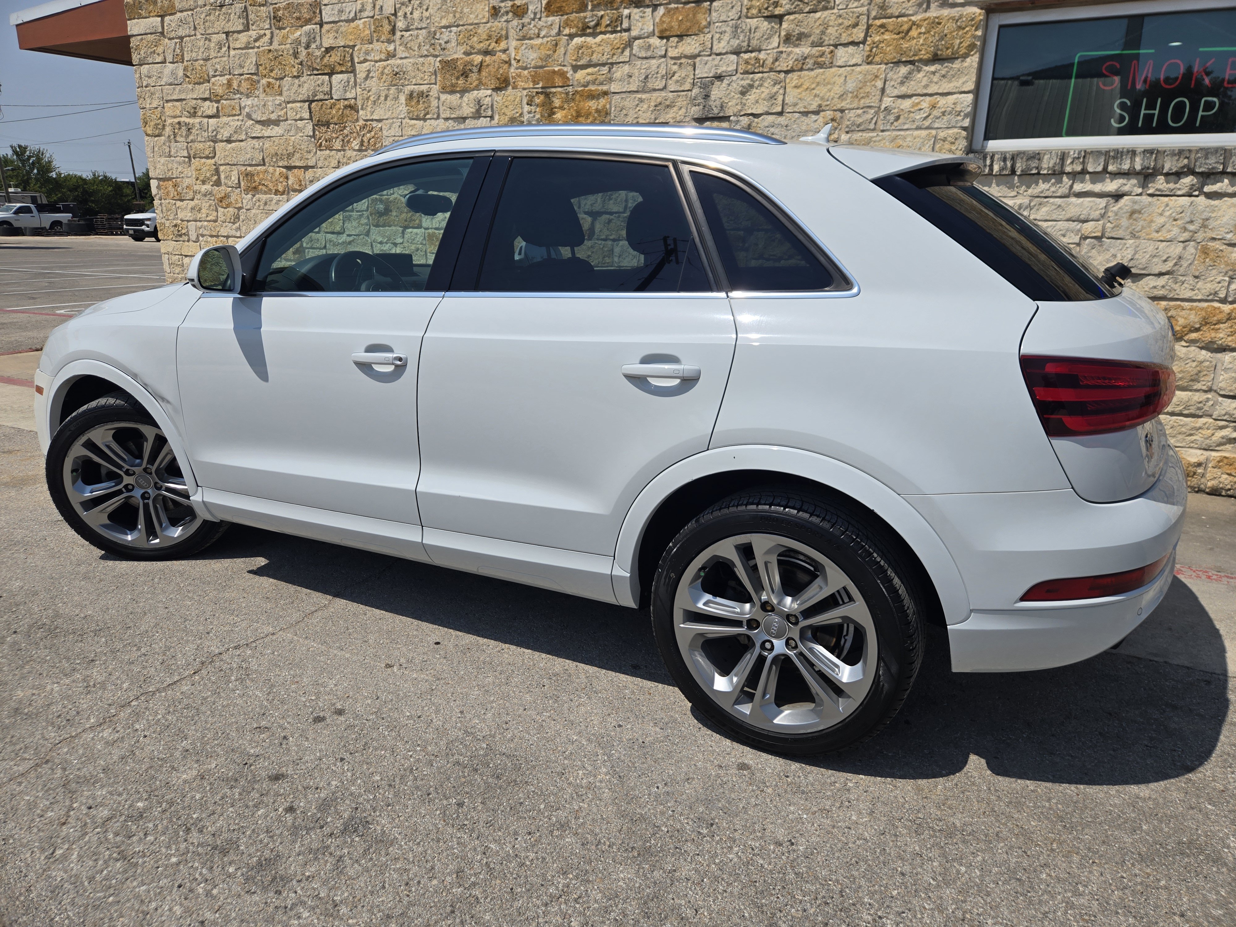 Used 2015 Audi Q3 2.0T Premium Plus AWD/4WD image 3