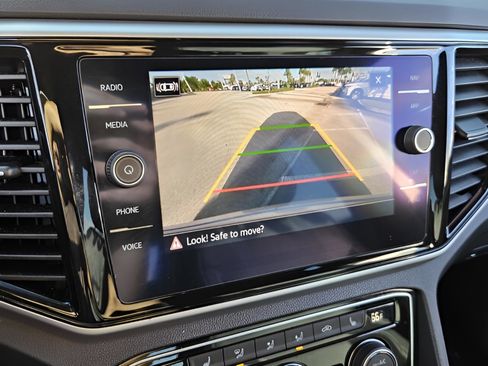 Used 2022 Volkswagen Atlas Cross Sport SEL R-Line w/ Cross Sport MDO Package image 23