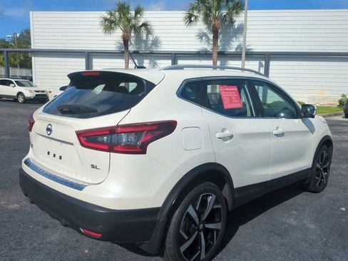 Used 2022 Nissan Rogue Sport SL w/ Premium Package FWD image 5