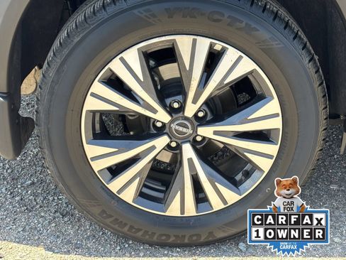 Certified 2023 Nissan Rogue SV w/ SV Premium B Package FWD image 10