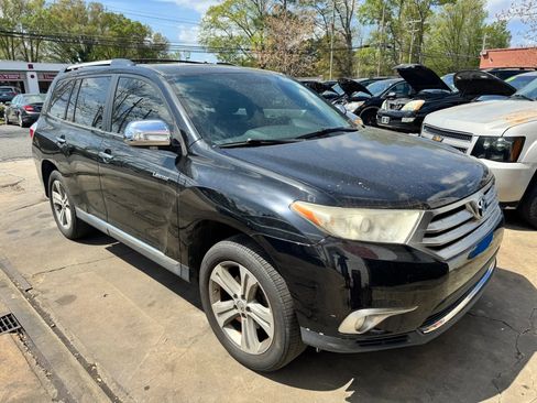 Used 2012 Toyota Highlander Limited w/ Tow Pkg image 2