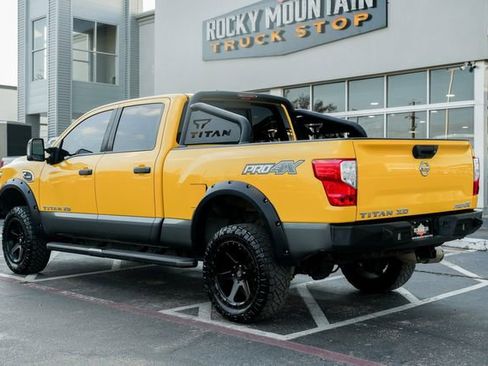 Used 2018 Nissan Titan PRO-4X w/ Pro-4x Convenience Package image 9