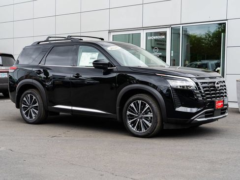 New 2026 Nissan Pathfinder Platinum w/ Cargo Package AWD/4WD image 1