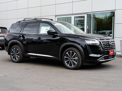 New 2026 Nissan Pathfinder Platinum w/ Cargo Package