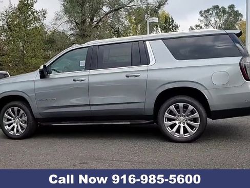 New 2026 Chevrolet Suburban Premier image 8