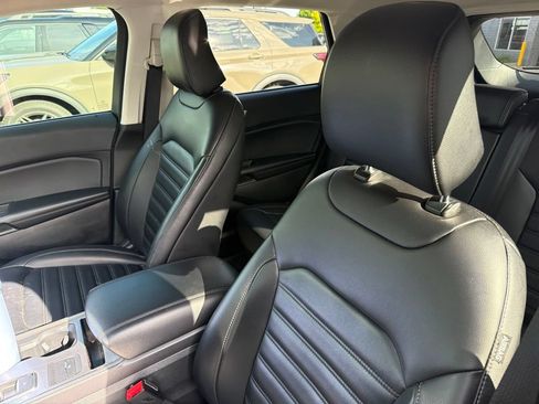 Used 2024 Ford Edge SEL w/ Convenience Package AWD/4WD image 10