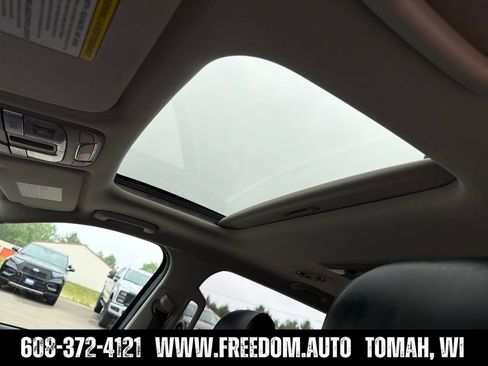 Used 2025 Kia Telluride S AWD/4WD image 21