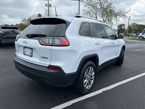 Used 2021 Jeep Cherokee Latitude Plus w/ Mopar Interior Package image 7