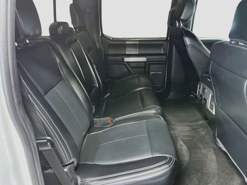 Used 2019 Ford F150 Lariat image 27