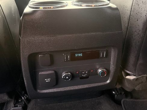 Used 2015 Ford Expedition Platinum image 23