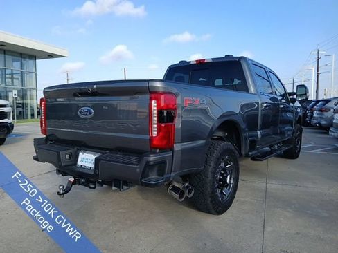 Used 2023 Ford F250 Lariat w/ Sport Appearance Package AWD/4WD image 9